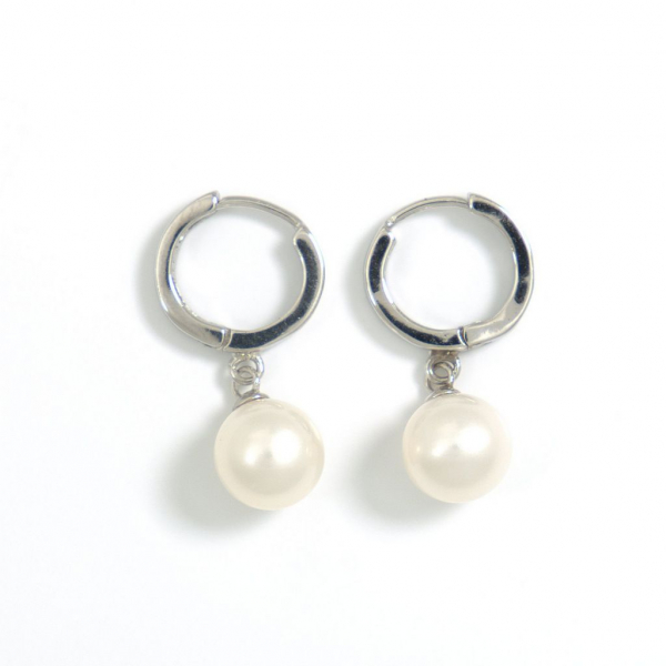 Perlen Kreolen mit 8,2mm runden Perlen in Weiß